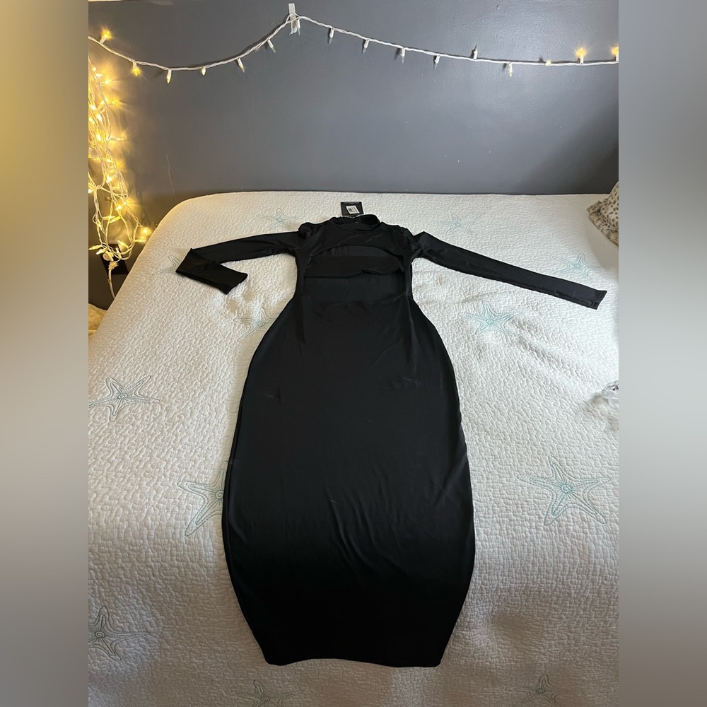 PrettyLittleThing Maxi Dress